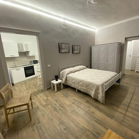 La Casa Nel Vicolo Camera 2 카살레몬페라토 외부 사진