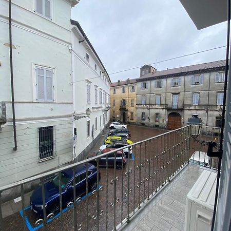 La Casa Nel Vicolo Camera 2 카살레몬페라토 외부 사진