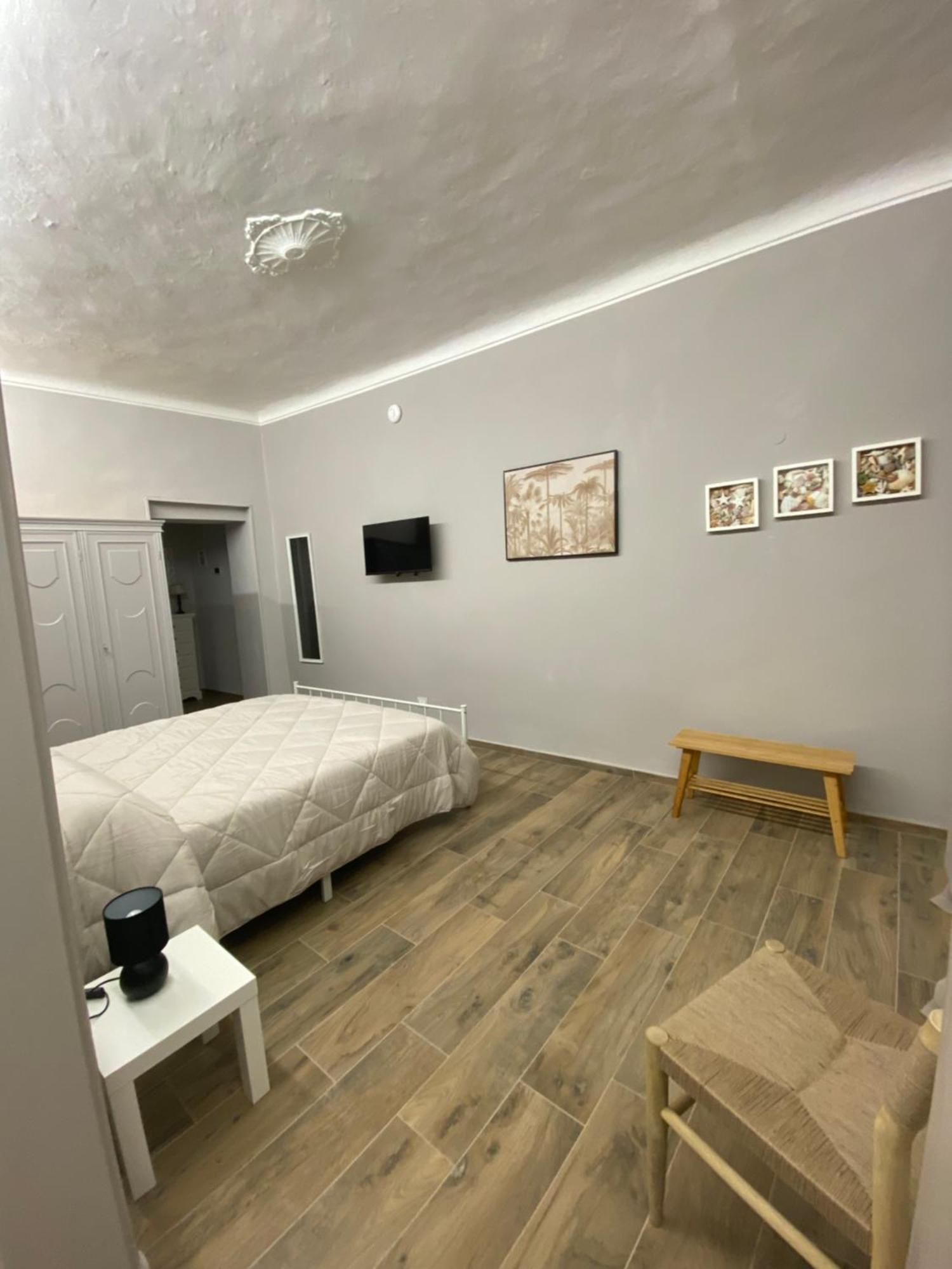 La Casa Nel Vicolo Camera 2 카살레몬페라토 외부 사진